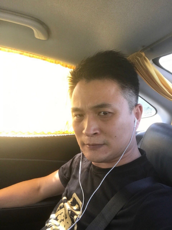罗的第二张照片--泉州征婚网
