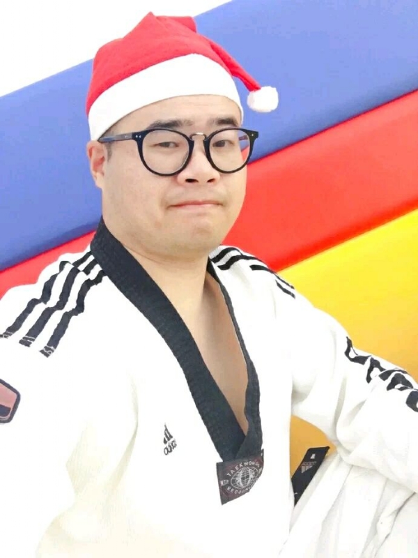 何当重相见的第一张照片--泉州征婚网