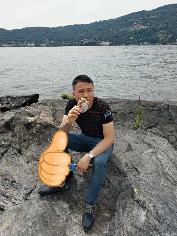 绚烂背后的平淡的第一张照片--泉州征婚网