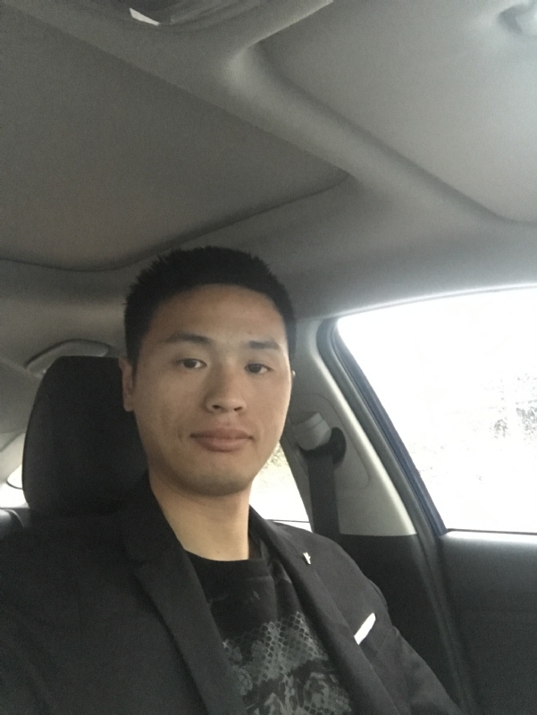 向前走的第二张照片--泉州征婚网