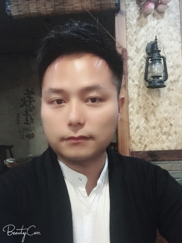 亦初的第一张照片--泉州征婚网