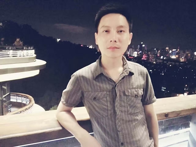 幕秋的第一张照片--泉州征婚网