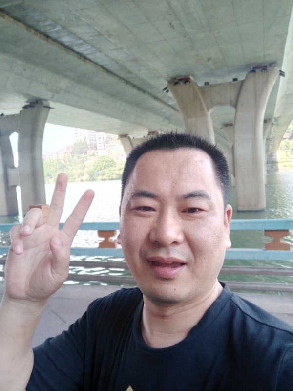 上人的第一张照片--泉州征婚网