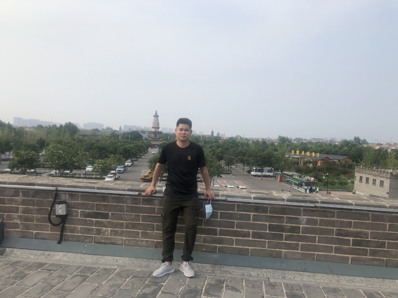 123.向左向右的第一张照片--泉州征婚网