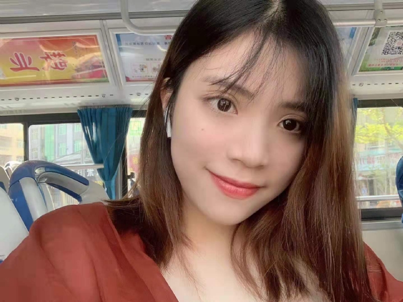 小眼睛的第一张照片--泉州征婚网