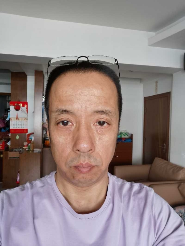 萨博的第一张照片--泉州征婚网