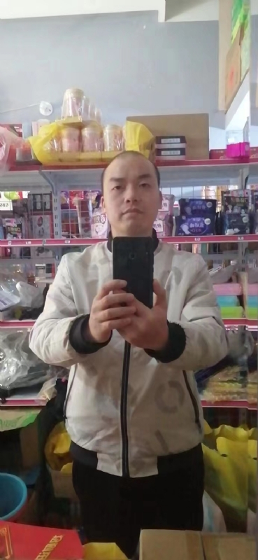 便利店的第一张照片--泉州征婚网