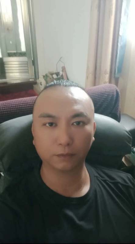 施逸森的第一张照片--泉州征婚网