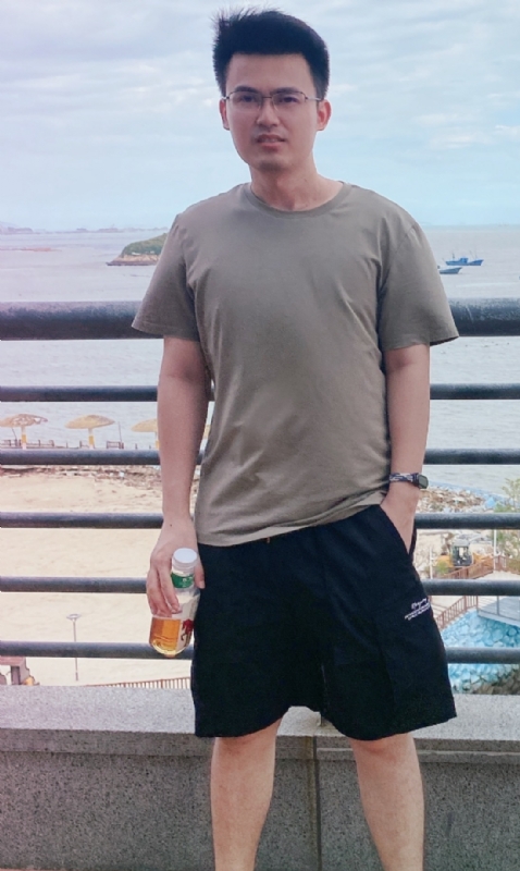 火花的第一张照片--泉州征婚网